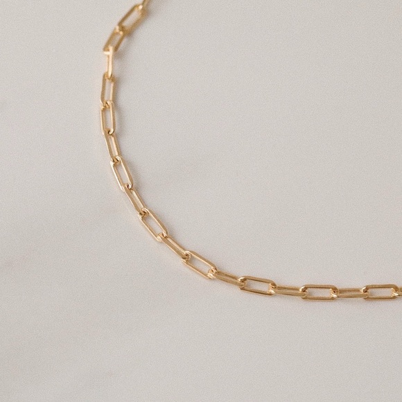 Petite Soho Chain | 18k Gold Filled - Picture 2 of 8